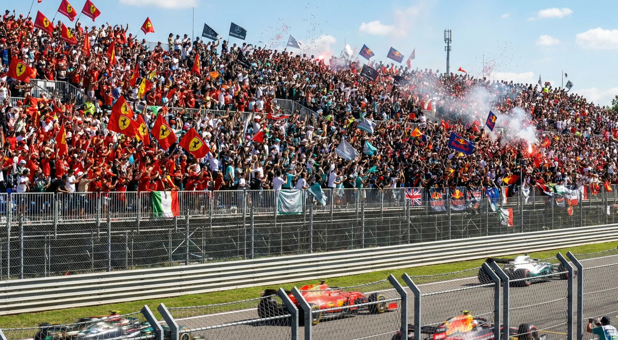 Volle Tribüne bei einem Formel 1 Grand Prix